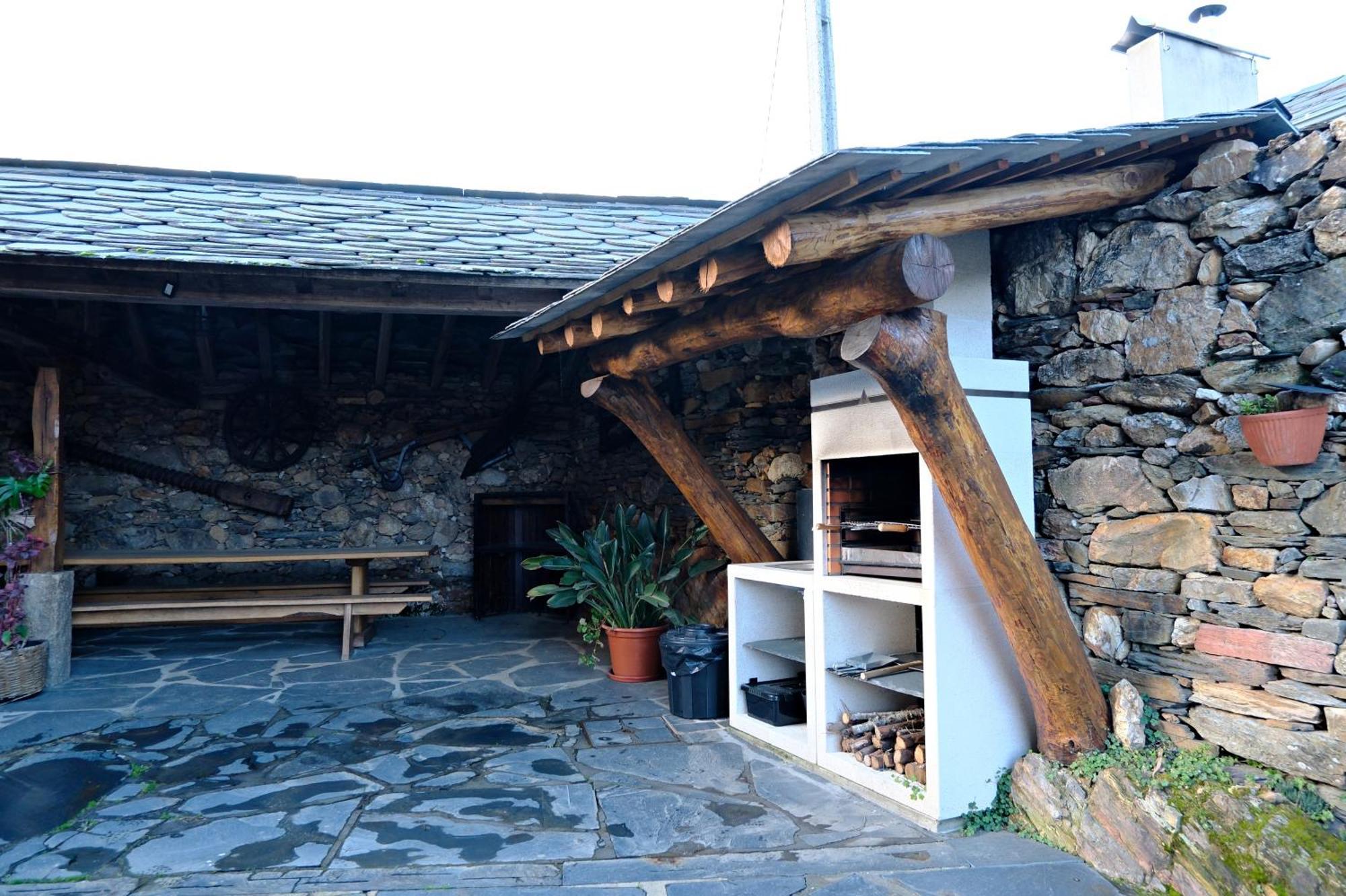 Casa Do Pinto Pensionat Arouca Exteriör bild